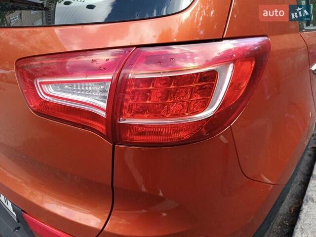 Оранжевый Киа Sportage, объемом двигателя 2 л и пробегом 120 тыс. км за 12599 $, фото 17 на Automoto.ua