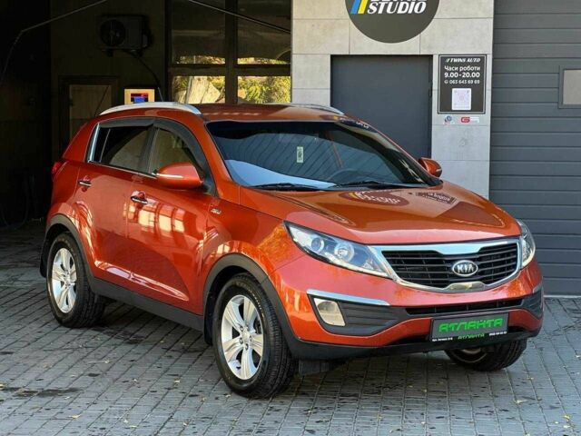 Оранжевый Киа Sportage, объемом двигателя 2 л и пробегом 190 тыс. км за 11900 $, фото 3 на Automoto.ua