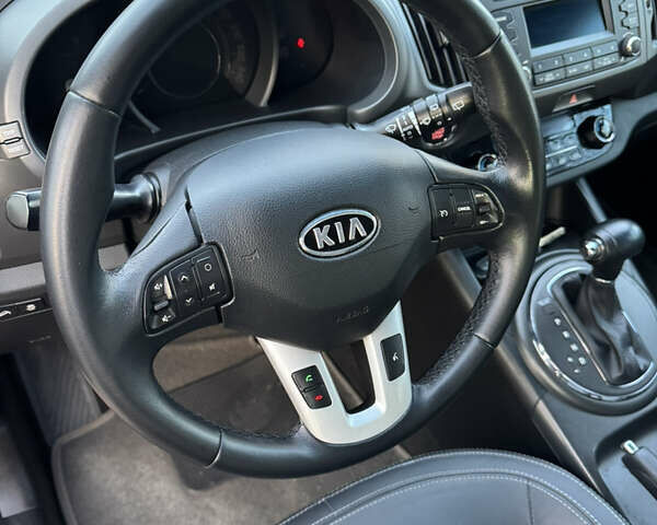 Помаранчевий Кіа Sportage, об'ємом двигуна 2 л та пробігом 101 тис. км за 13300 $, фото 20 на Automoto.ua