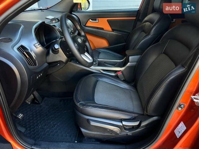 Оранжевый Киа Sportage, объемом двигателя 2 л и пробегом 190 тыс. км за 11900 $, фото 10 на Automoto.ua
