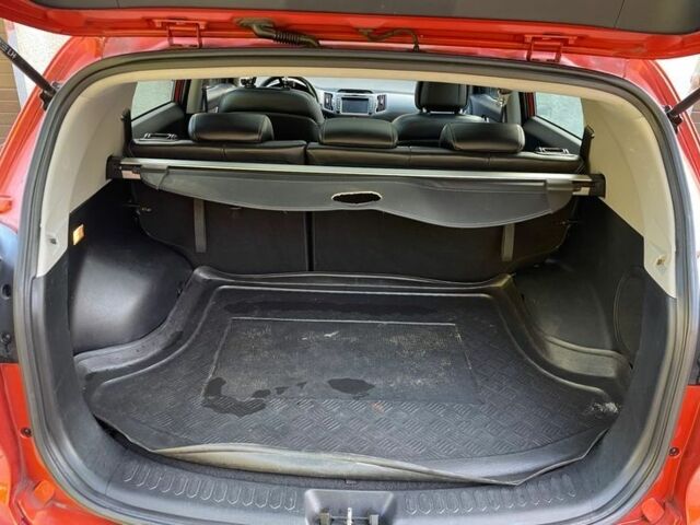 Оранжевый Киа Sportage, объемом двигателя 2 л и пробегом 150 тыс. км за 7900 $, фото 21 на Automoto.ua