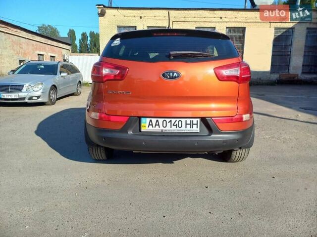 Оранжевый Киа Sportage, объемом двигателя 2 л и пробегом 120 тыс. км за 12599 $, фото 3 на Automoto.ua