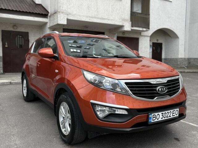 Оранжевый Киа Sportage, объемом двигателя 2 л и пробегом 197 тыс. км за 12000 $, фото 5 на Automoto.ua