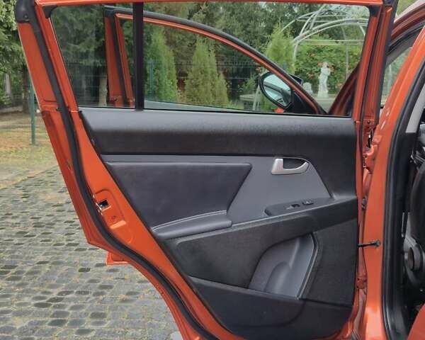 Оранжевый Киа Sportage, объемом двигателя 1.6 л и пробегом 220 тыс. км за 11200 $, фото 38 на Automoto.ua