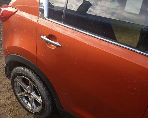 Оранжевый Киа Sportage, объемом двигателя 2.01 л и пробегом 267 тыс. км за 12900 $, фото 4 на Automoto.ua