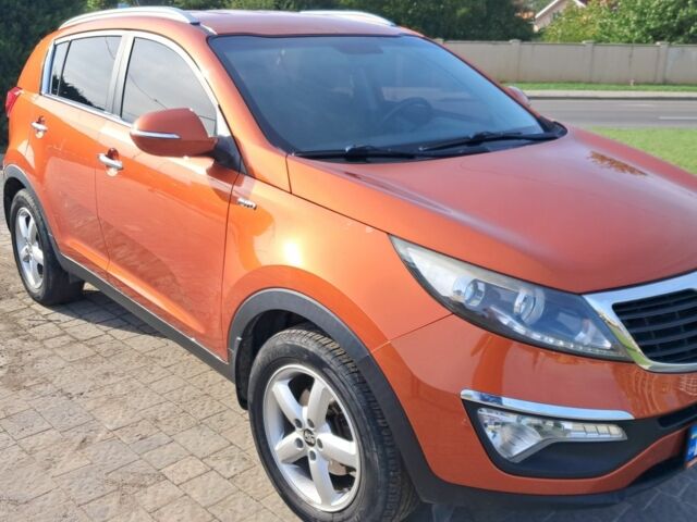 Оранжевый Киа Sportage, объемом двигателя 2 л и пробегом 217 тыс. км за 11500 $, фото 14 на Automoto.ua