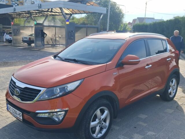 Оранжевый Киа Sportage, объемом двигателя 2 л и пробегом 217 тыс. км за 11500 $, фото 6 на Automoto.ua