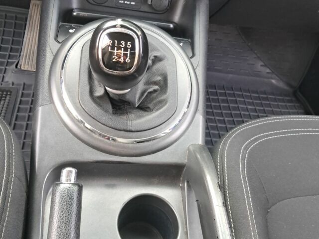 Оранжевый Киа Sportage, объемом двигателя 2 л и пробегом 217 тыс. км за 11500 $, фото 5 на Automoto.ua