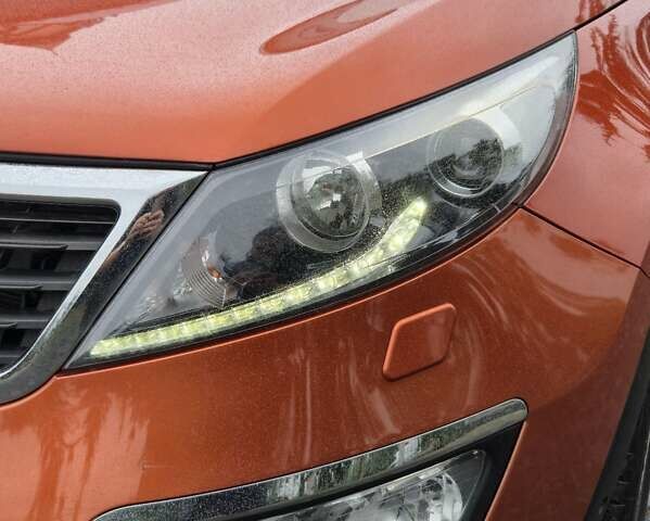 Оранжевый Киа Sportage, объемом двигателя 1.6 л и пробегом 220 тыс. км за 11200 $, фото 32 на Automoto.ua