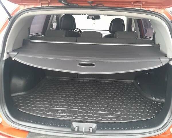 Помаранчевий Кіа Sportage, об'ємом двигуна 2 л та пробігом 218 тис. км за 12700 $, фото 12 на Automoto.ua