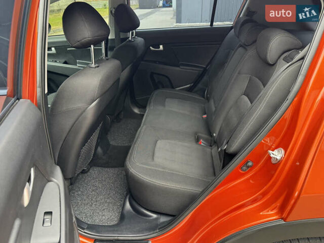 Оранжевый Киа Sportage, объемом двигателя 2 л и пробегом 143 тыс. км за 12300 $, фото 16 на Automoto.ua