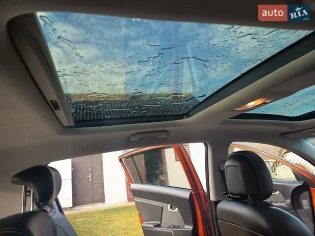 Оранжевый Киа Sportage, объемом двигателя 2.01 л и пробегом 267 тыс. км за 12900 $, фото 5 на Automoto.ua