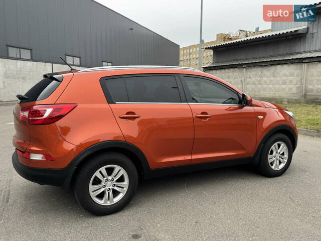 Оранжевый Киа Sportage, объемом двигателя 2 л и пробегом 143 тыс. км за 12300 $, фото 5 на Automoto.ua