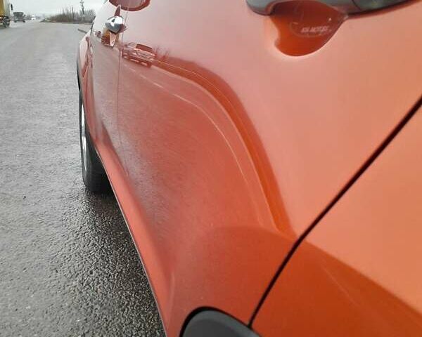 Помаранчевий Кіа Sportage, об'ємом двигуна 2 л та пробігом 218 тис. км за 12700 $, фото 2 на Automoto.ua