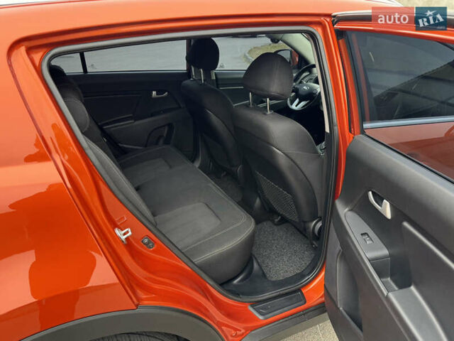 Оранжевый Киа Sportage, объемом двигателя 2 л и пробегом 143 тыс. км за 12300 $, фото 17 на Automoto.ua