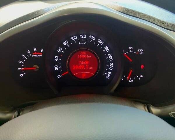 Оранжевый Киа Sportage, объемом двигателя 2 л и пробегом 169 тыс. км за 15500 $, фото 2 на Automoto.ua