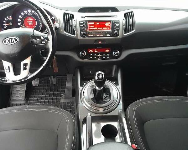 Помаранчевий Кіа Sportage, об'ємом двигуна 2 л та пробігом 218 тис. км за 12700 $, фото 6 на Automoto.ua