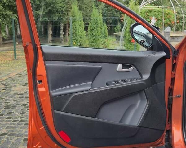Оранжевый Киа Sportage, объемом двигателя 1.6 л и пробегом 220 тыс. км за 11200 $, фото 37 на Automoto.ua