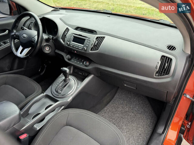 Оранжевый Киа Sportage, объемом двигателя 2 л и пробегом 143 тыс. км за 12300 $, фото 21 на Automoto.ua