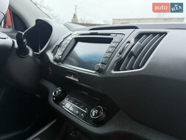 Оранжевый Киа Sportage, объемом двигателя 2 л и пробегом 195 тыс. км за 13850 $, фото 21 на Automoto.ua