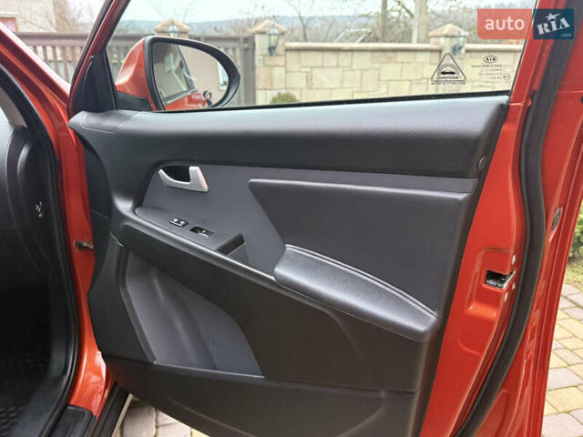 Оранжевый Киа Sportage, объемом двигателя 2 л и пробегом 195 тыс. км за 13850 $, фото 24 на Automoto.ua