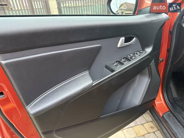 Оранжевый Киа Sportage, объемом двигателя 2 л и пробегом 195 тыс. км за 13850 $, фото 14 на Automoto.ua