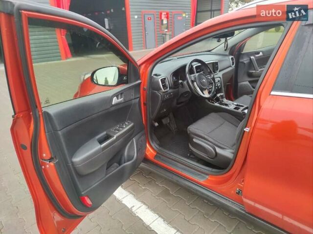 Оранжевый Киа Sportage, объемом двигателя 1.6 л и пробегом 135 тыс. км за 17500 $, фото 9 на Automoto.ua