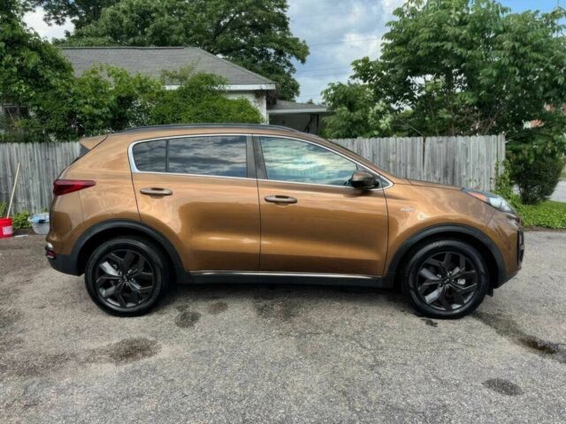 Киа Sportage 2020 в Киеве на Automoto.ua Оранжевый Киа Sportage, объемом двигателя 2.4 л и пробегом 37 тыс. км за 8600 $, фото 3 на Automoto.ua