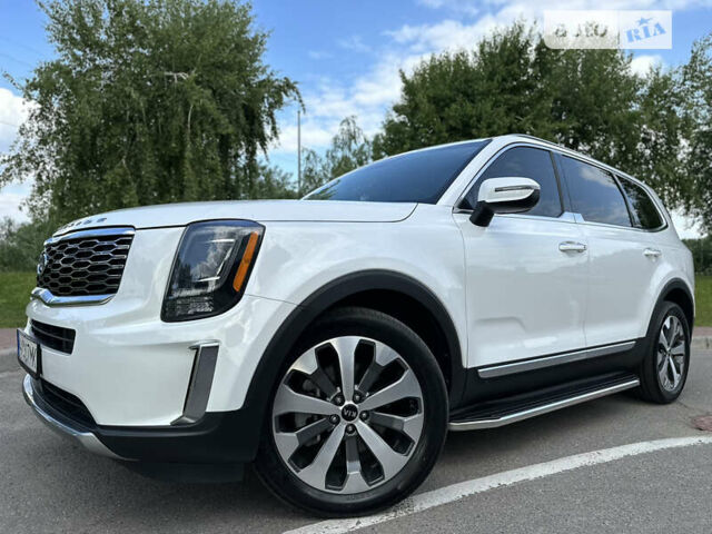 Белый Киа Telluride, объемом двигателя 3.78 л и пробегом 46 тыс. км за 29500 $, фото 17 на Automoto.ua