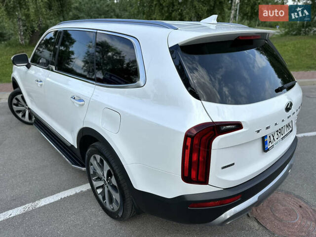 Белый Киа Telluride, объемом двигателя 3.78 л и пробегом 46 тыс. км за 29500 $, фото 50 на Automoto.ua