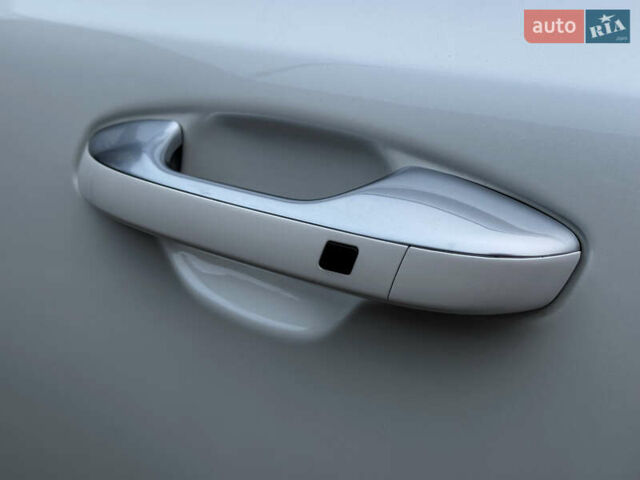 Белый Киа Telluride, объемом двигателя 3.78 л и пробегом 48 тыс. км за 28600 $, фото 8 на Automoto.ua