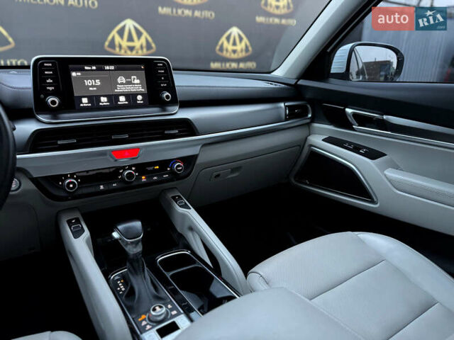 Белый Киа Telluride, объемом двигателя 3.78 л и пробегом 48 тыс. км за 28600 $, фото 22 на Automoto.ua