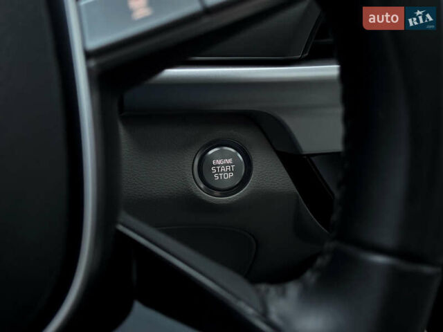 Белый Киа Telluride, объемом двигателя 3.78 л и пробегом 48 тыс. км за 28600 $, фото 26 на Automoto.ua