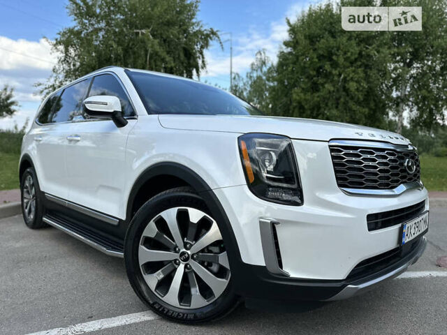 Белый Киа Telluride, объемом двигателя 3.78 л и пробегом 46 тыс. км за 29500 $, фото 24 на Automoto.ua