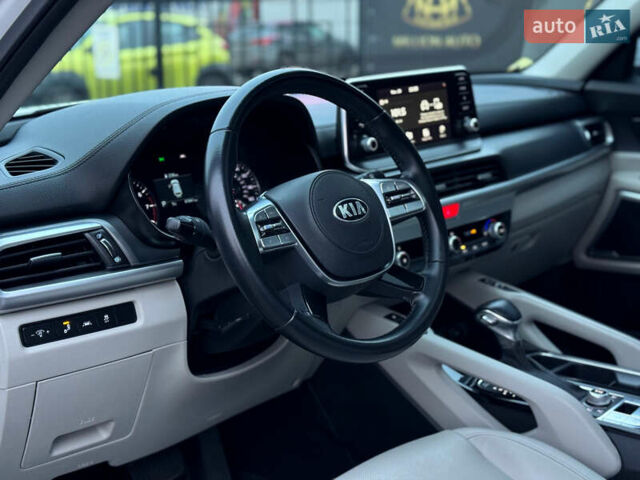 Белый Киа Telluride, объемом двигателя 3.78 л и пробегом 48 тыс. км за 28600 $, фото 9 на Automoto.ua