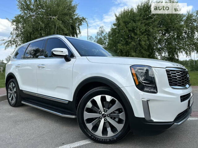 Белый Киа Telluride, объемом двигателя 3.78 л и пробегом 46 тыс. км за 29500 $, фото 25 на Automoto.ua