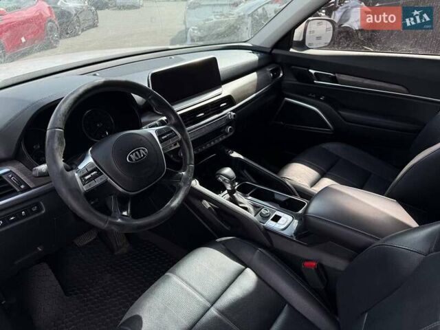 Білий Кіа Telluride, об'ємом двигуна 3.8 л та пробігом 189 тис. км за 15300 $, фото 4 на Automoto.ua