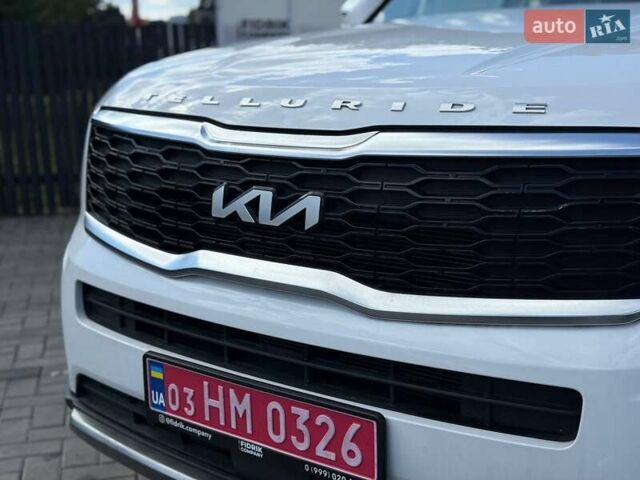 Белый Киа Telluride, объемом двигателя 3.78 л и пробегом 85 тыс. км за 22600 $, фото 11 на Automoto.ua