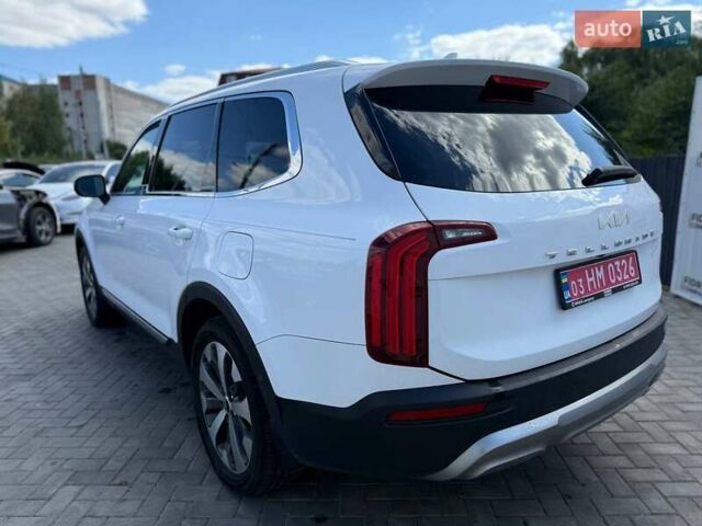 Белый Киа Telluride, объемом двигателя 3.78 л и пробегом 85 тыс. км за 22600 $, фото 3 на Automoto.ua