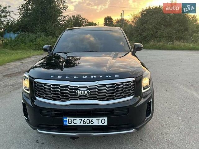 Чорний Кіа Telluride, об'ємом двигуна 3.78 л та пробігом 27 тис. км за 25000 $, фото 4 на Automoto.ua