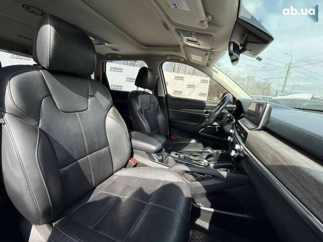 Киа Telluride, объемом двигателя 3.8 л и пробегом 188 тыс. км за 16200 $, фото 7 на Automoto.ua
