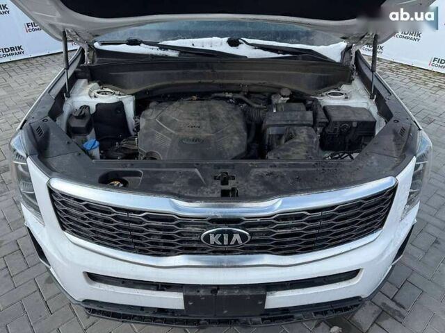 Киа Telluride, объемом двигателя 3.8 л и пробегом 188 тыс. км за 16200 $, фото 8 на Automoto.ua