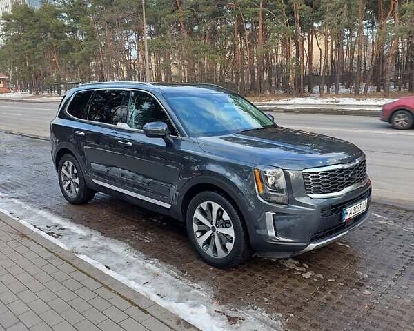 Серый Киа Telluride, объемом двигателя 3.78 л и пробегом 70 тыс. км за 29000 $, фото 2 на Automoto.ua