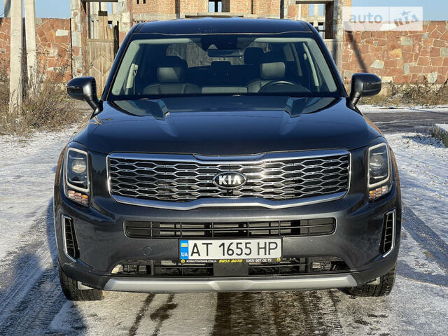 Серый Киа Telluride, объемом двигателя 3.78 л и пробегом 35 тыс. км за 26000 $, фото 1 на Automoto.ua