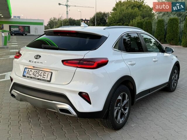 Белый Киа XCeed, объемом двигателя 1.4 л и пробегом 84 тыс. км за 18200 $, фото 25 на Automoto.ua