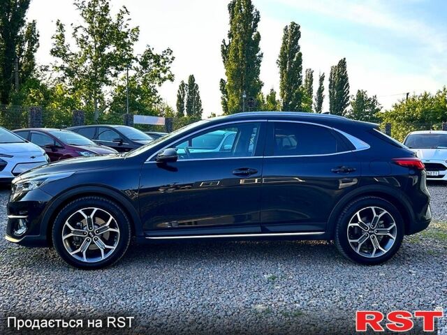 Белый Киа XCeed, объемом двигателя 3.3 л и пробегом 69 тыс. км за 19000 $, фото 5 на Automoto.ua