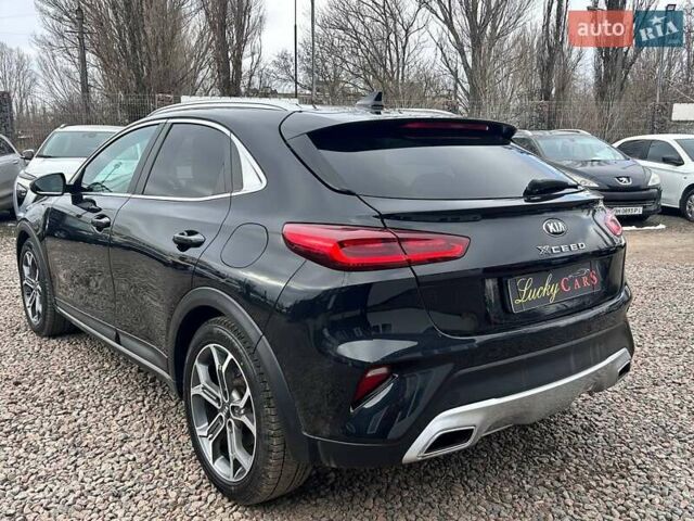 Чорний Кіа XCeed, об'ємом двигуна 1.35 л та пробігом 67 тис. км за 19000 $, фото 7 на Automoto.ua