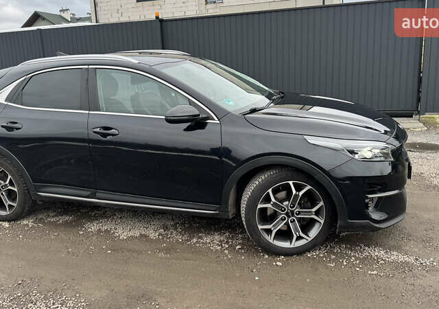 Чорний Кіа XCeed, об'ємом двигуна 1.58 л та пробігом 97 тис. км за 15400 $, фото 4 на Automoto.ua