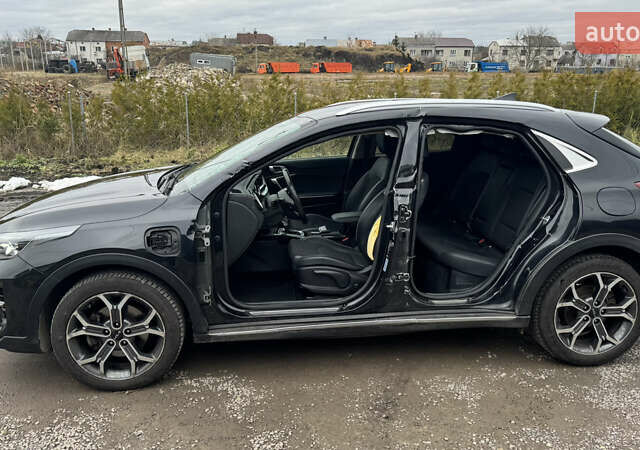 Чорний Кіа XCeed, об'ємом двигуна 1.58 л та пробігом 97 тис. км за 15400 $, фото 9 на Automoto.ua