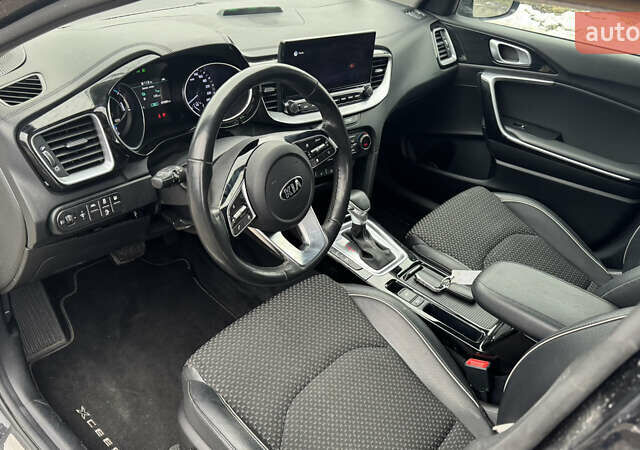 Чорний Кіа XCeed, об'ємом двигуна 1.58 л та пробігом 97 тис. км за 15400 $, фото 12 на Automoto.ua